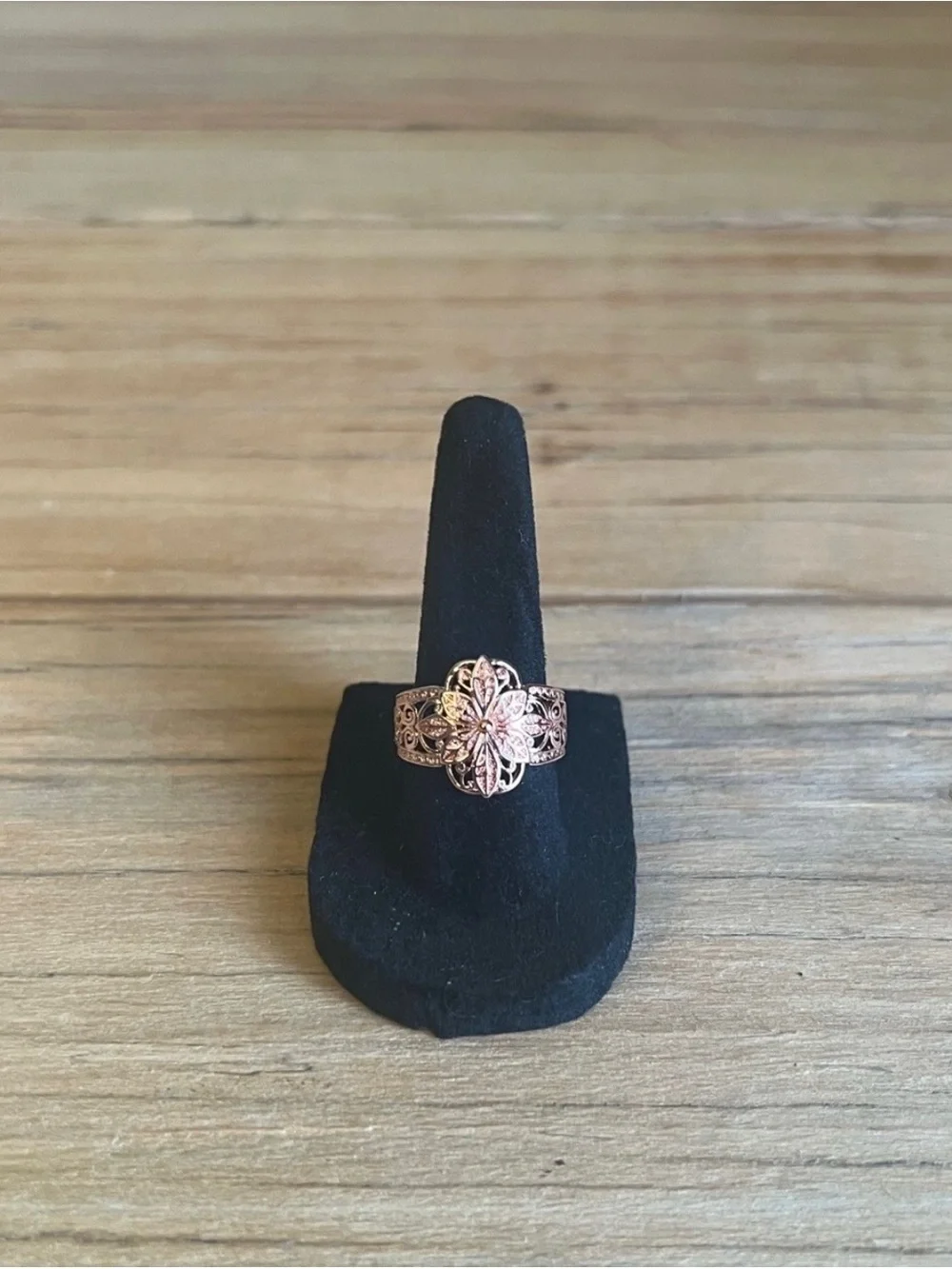 Rose Gold Tone Floral Filigree Fashion Ring -NWOT-Size 6.5